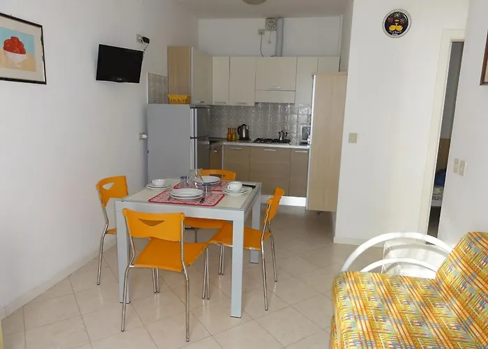 Appartamento With Pool Access Near